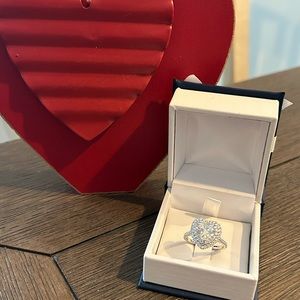 ❤️BN Heart Shaped Diamond Ring ❤️
